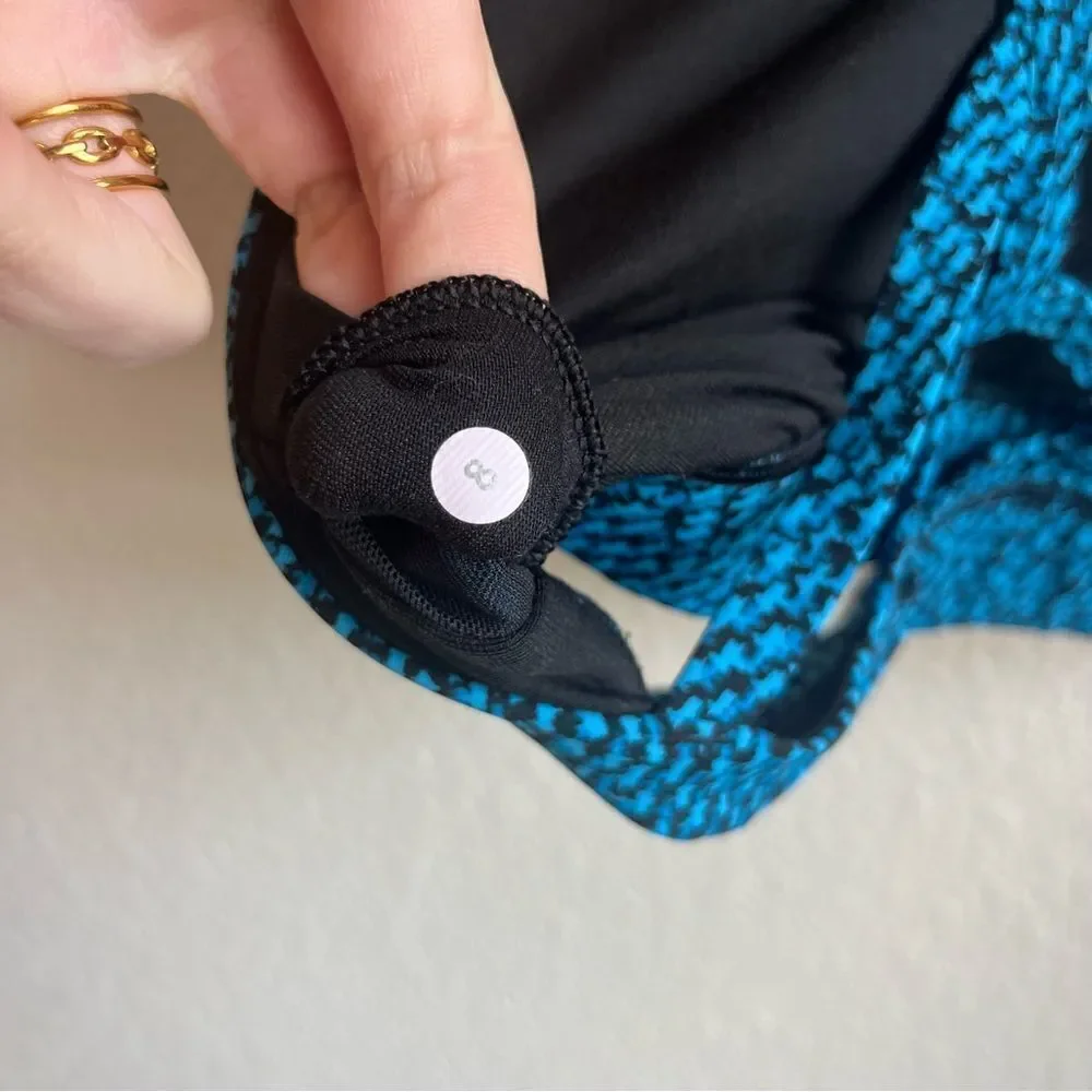 Lululemon Circuit Breaker Bra Scatter Star Beach Blanket Blue Black